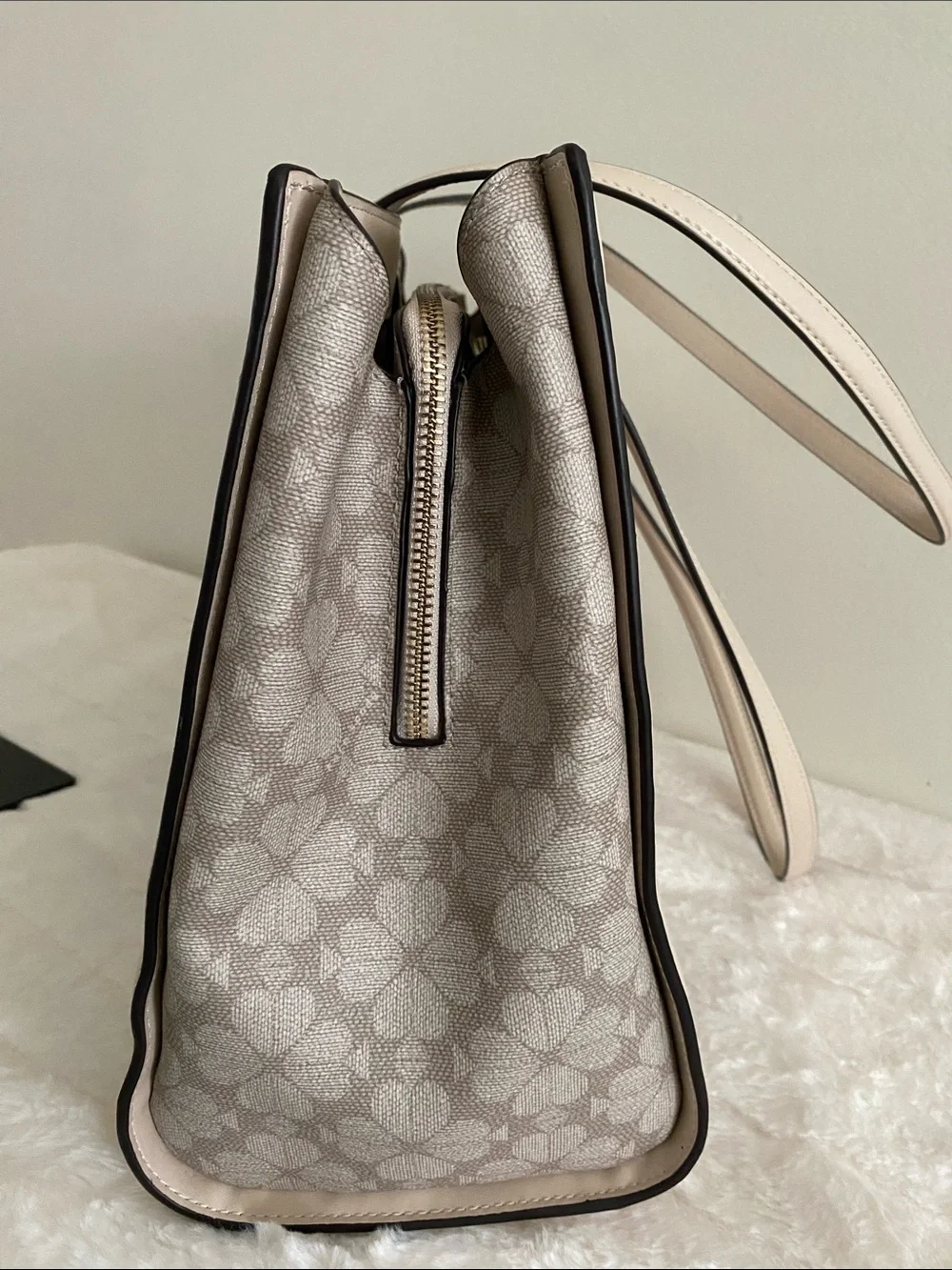 Kate Spade New York Signature Spade Flower East West Laptop Tote in Dark Beige